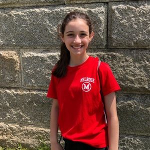 Meet your Posher, Lara